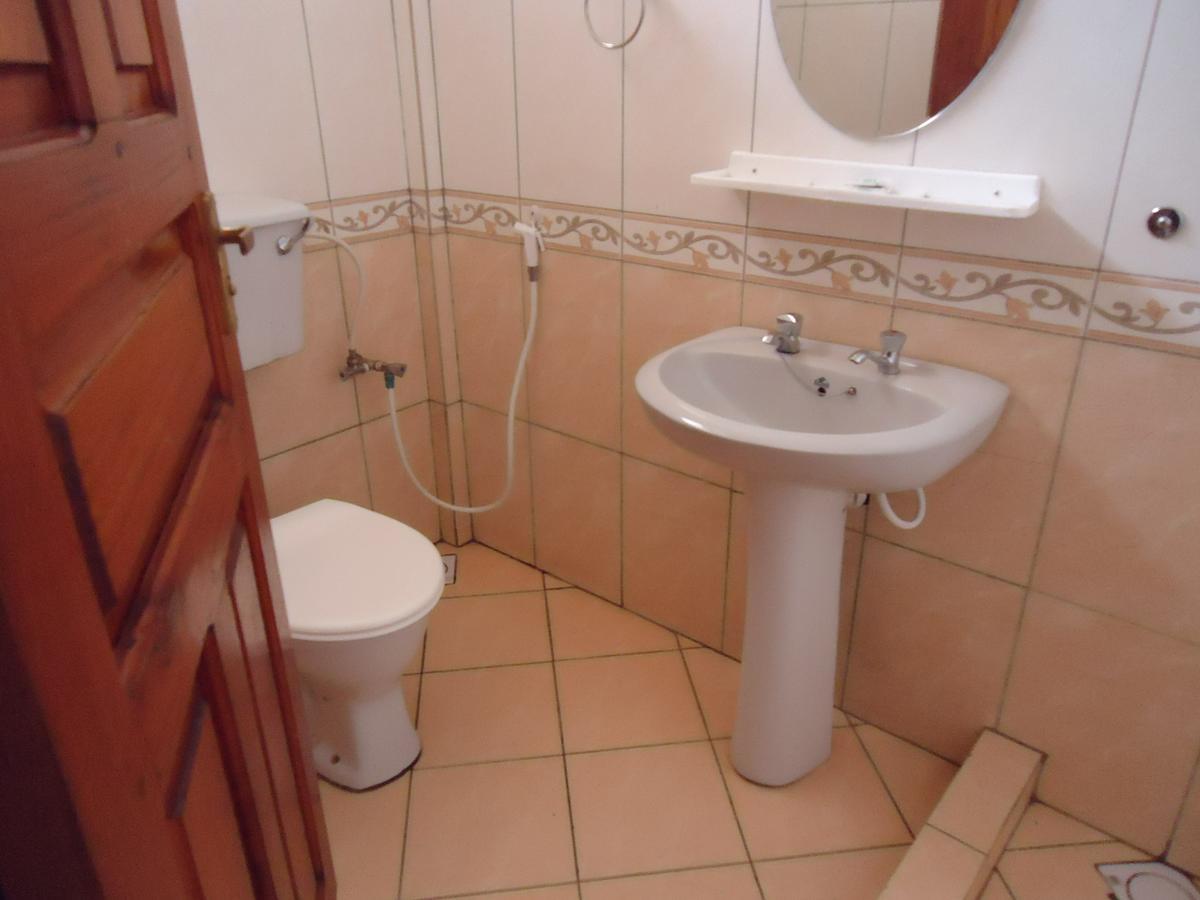 Snow View Hotel Boma la Ngombe Екстериор снимка