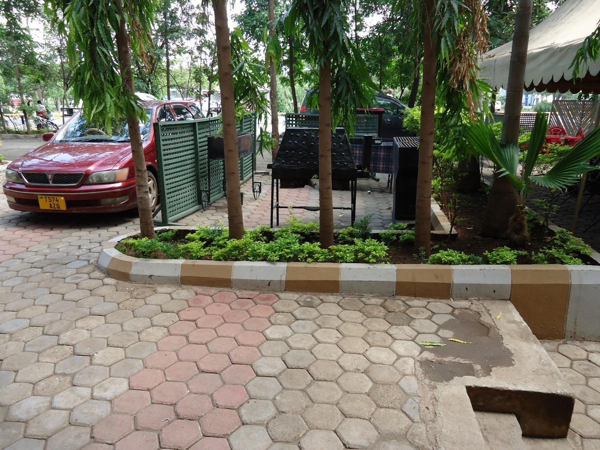 Snow View Hotel Boma la Ngombe Екстериор снимка