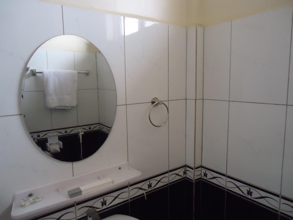 Snow View Hotel Boma la Ngombe Екстериор снимка