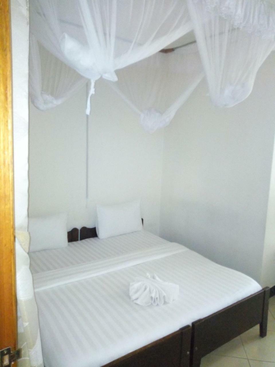 Snow View Hotel Boma la Ngombe Екстериор снимка