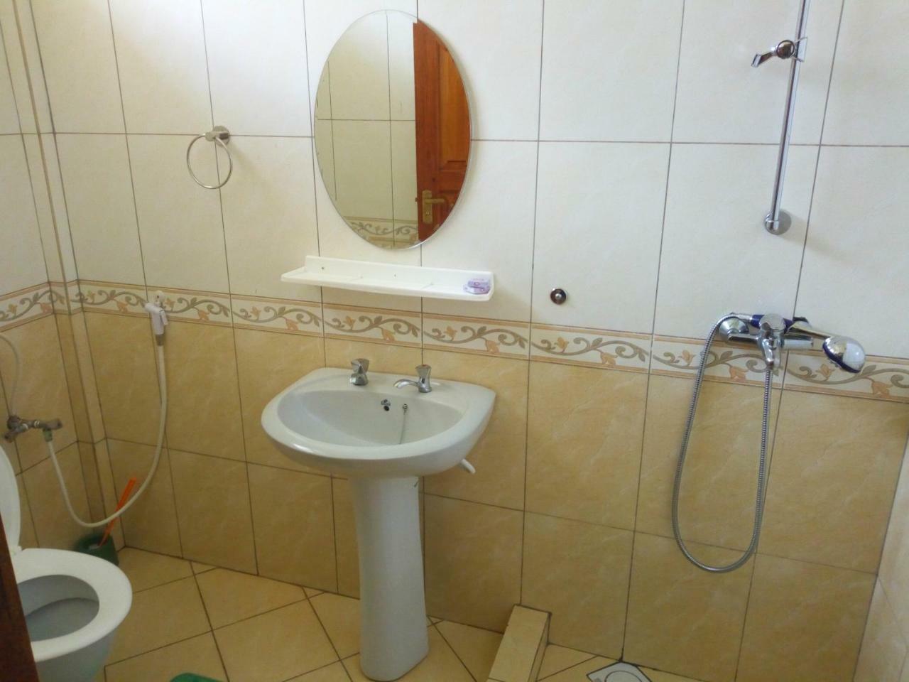 Snow View Hotel Boma la Ngombe Екстериор снимка